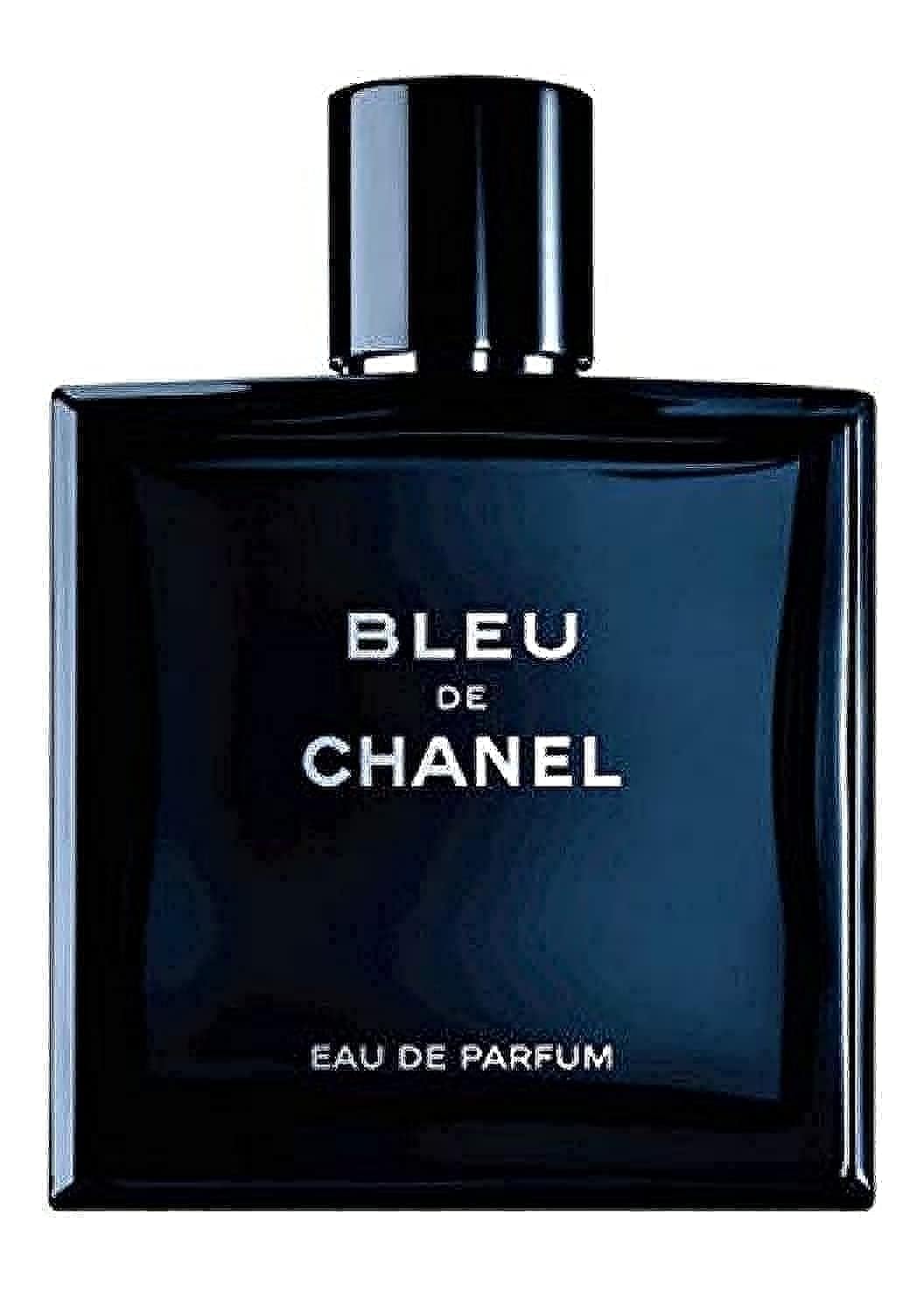 Chanel Bleu De – the best long-lasting perfume for men in UAE, a woody fragrance that stays fresh even in summer