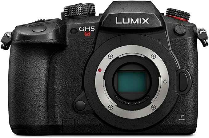 Panasonic LUMIX GH5s – a professional-grade vlogging camera with low-light excellence and cinematic quality