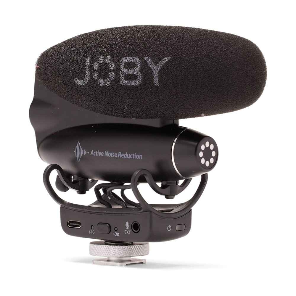 JOBY Wavo Pro – a premium shotgun microphone for vlogging, ensuring professional-grade clear audio."